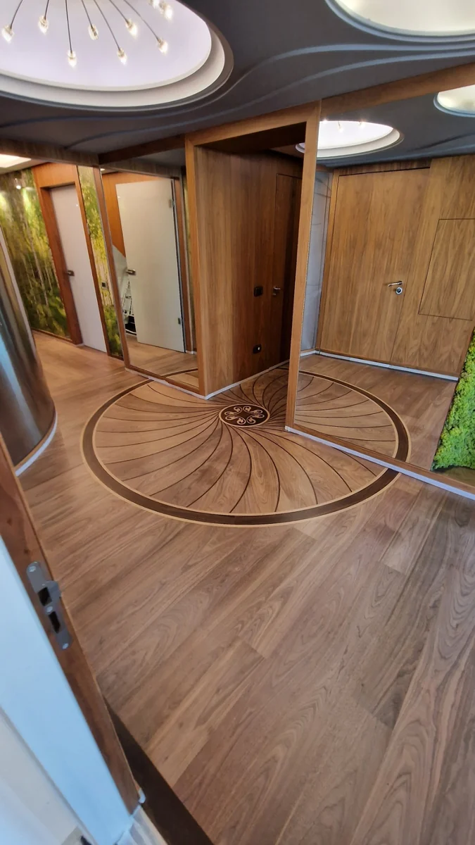 Artistic rosette in an entrance hall — made by Artistico