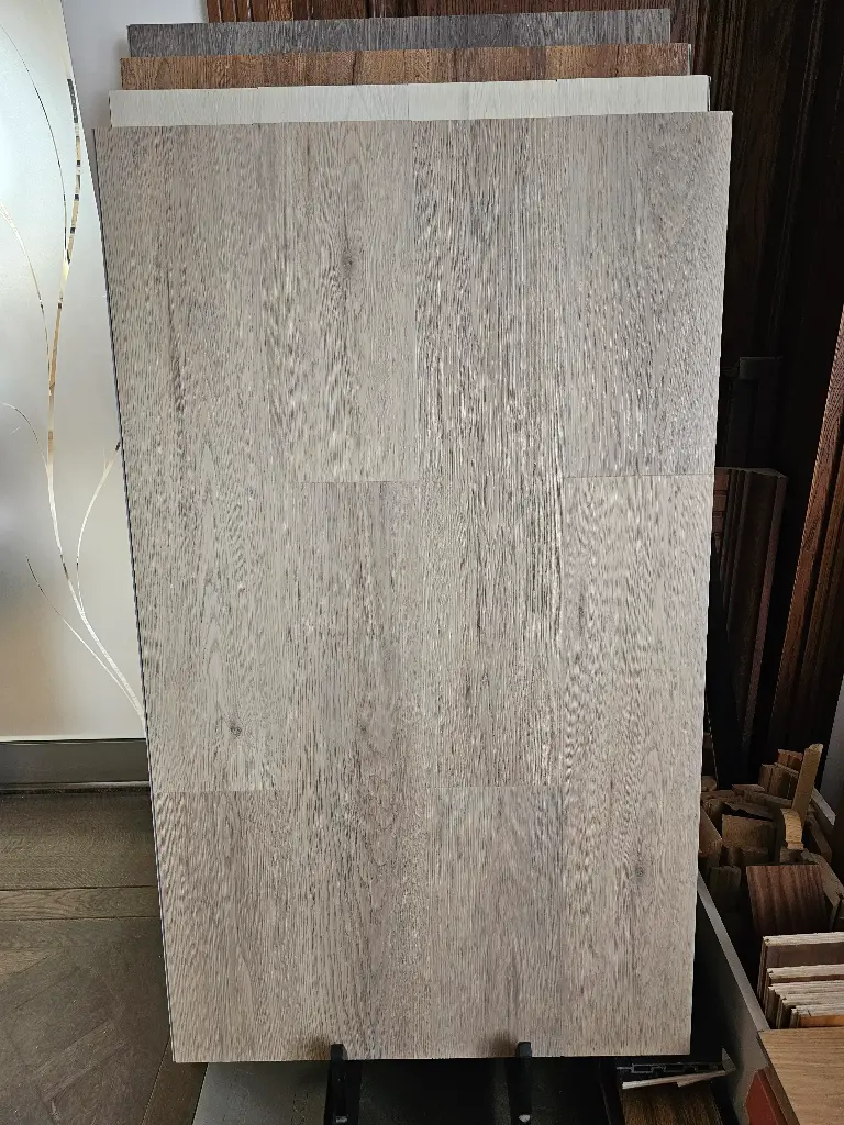 SPC Винилова Настилка PE01